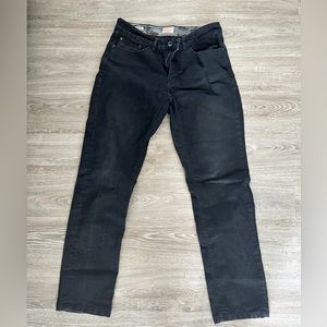 Weatherproof brand men’s straight leg jeans. 32x32